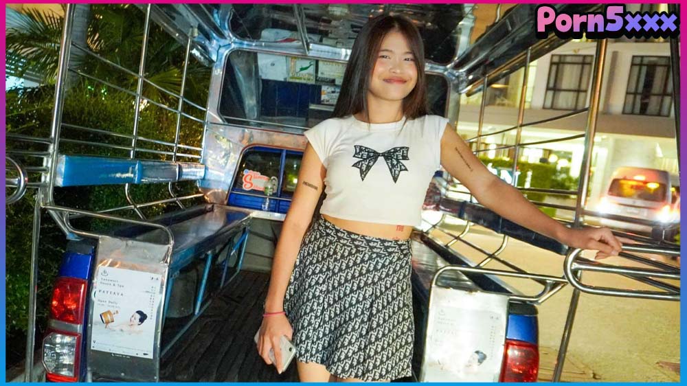 TukTukPatrol Sia กะหรี่เด็กไทย น้องทราย หอยฟิต ฝรั่งนัดเย็ด เปย์เงิน พามาซอยแตกใน